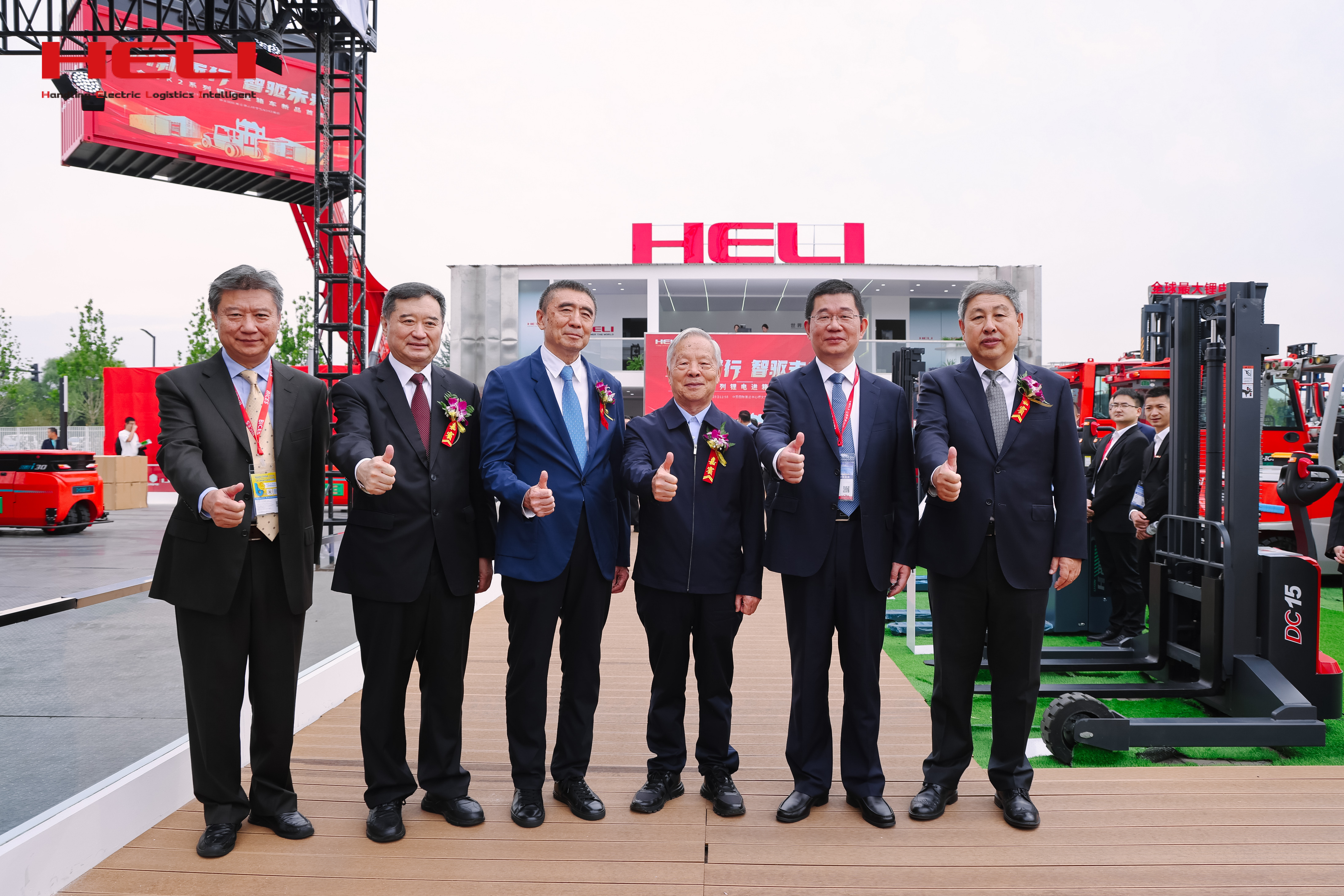 W020250928596927822704